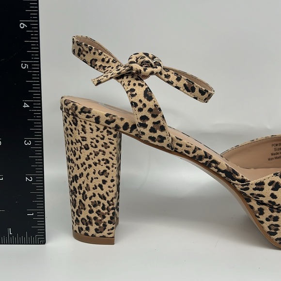 Journee Collection Roslynn Leopard Platform High Block Heel Ankle Strap 12M - Picture 12 of 15
